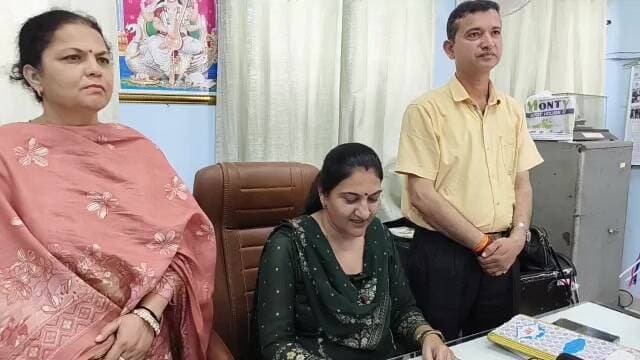Live नाहन:जिला स्तरीय खेलकूद में शमशेर स्कूल नाहन की बड़ी कामयाबी, देखें पत्रकार वार्ता में क्या बोले शिक्षक..