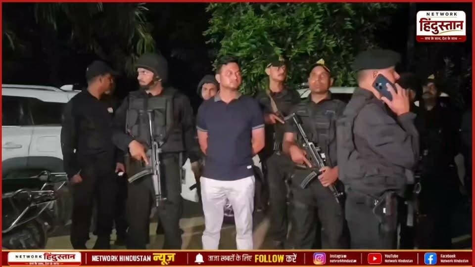 आजमगढ़ में महामृत्युंजय जाप के दौरान मचा खूनी तांडव! 8 साल पहले भाई की मौत, घर में शांति के लिए हो रही थी पूजा… फिर ऐसा क्या हुआ कि मामला 4 मौतों और एनकाउंटर तक पहुंच गया? जानिए पूरी इनसाइड स्टोरी।