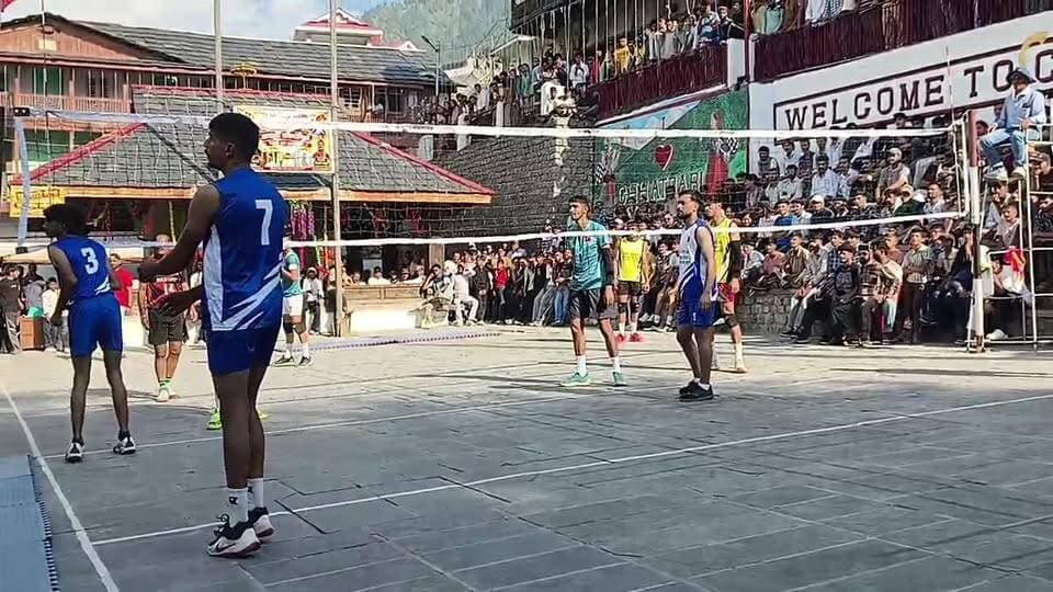 वालीवाल प्रतियोगिता फाइनल का समापन विधायक डॉक्टर जनक राज के कर रहे है प्रतियोगिता का समापन।
रात्री सांस्कृतिक कार्यक्रम में भी विधायक डॉक्टर जनक राज बतौर मुख्यातिथि करेंगे शिरकत।
जगदीश एंड संस वालीवाल फाइनल मैच छतराडी vs जै मां परोली विजेता को 51 हजार उपविजेता 31 हजार