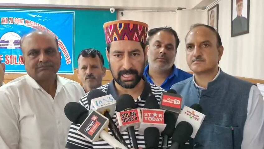 लोगों की समस्याएं सुनने के बाद विधायक विनोद सुल्तानपुरी ने दिया बड़ा बयान...