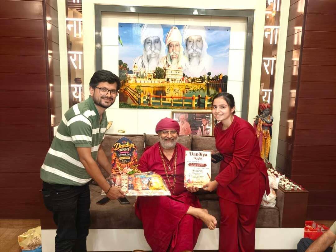 रोहतक में 17 अक्टूबर को Dandiya Night..
श्री श्री 1008 महामंडलेश्वर कपिल पुरी जी महाराज, Shree Anjani Courier Services से नवीन जी व विकास जी, समाजसेवी दिनेश गुप्ता जी , पार्षद अंजू सैनी जी, समाजसेवी दीपक सैनी जी को आमंत्रित किया.
