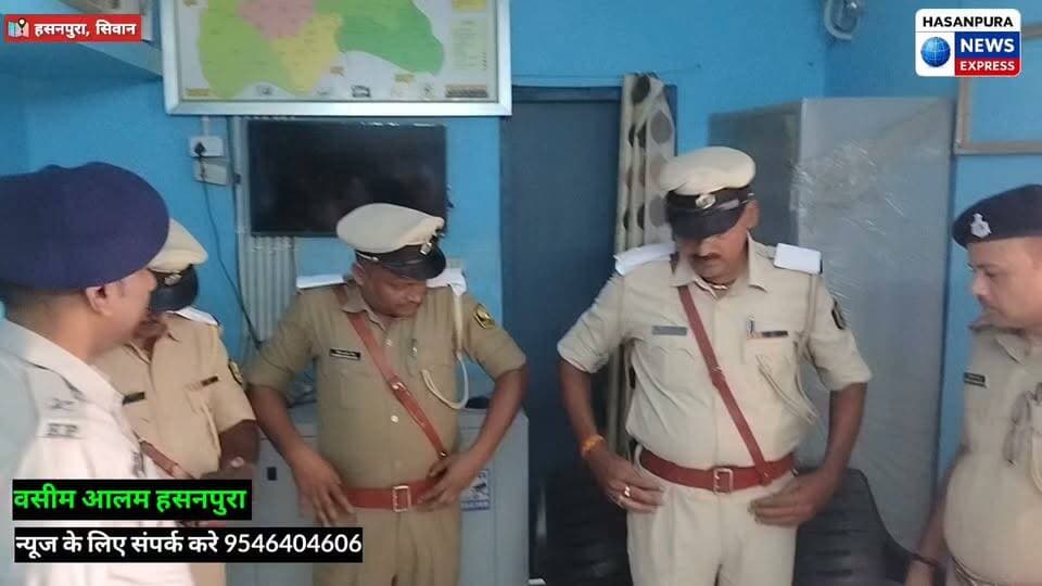तीन एएसआई बने अवर निरीक्षक,थाना परिसर में स्टार लगाकर किया सम्मानित
आंदर प्रभाग के इंस्पेक्टर राजेश कुमार व एमएच नगर थानाध्यक्ष राजीव कुमार पटेल ने स्टार लगाकर किया सम्मानित
पदोन्नति के बाद बढ़ी जिम्मेदारी, अधिकारियों ने निष्ठा और ईमानदारी से कर्तव्यों के निर्वहन की दी शुभकामना
वीरेंद्र कुमार सिंह, ओमप्रकाश सिंह व नागेन्द्र कुमार के SI बनने पर एमएच नगर थाना परिवार में खुशी का माहौल