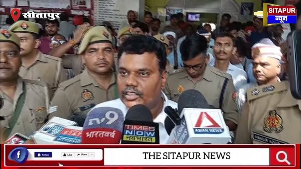 सीतापुर पंजाबी धर्मशाला में गणेश पंडाल में गिरा छज्जा 1 महिला की मौ*त 7 घायल