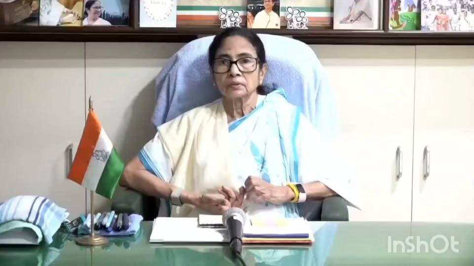 সোশ্যাল মিডিয়ায় বার্তা প্রাক্তন মুখ্যমন্ত্রী মমতা বন্দ্যোপাধ্যায়