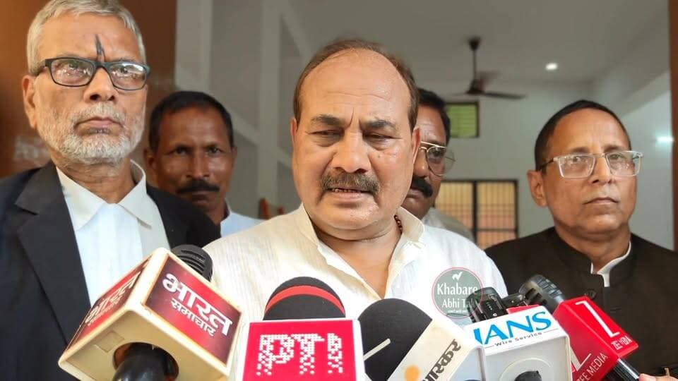 मऊ में कैबिनेट मंत्री दारा सिंह चौहान का बड़ा बयान, 2027 को लेकर कही बड़ी बात
#खबरेंअभीतक #KhabareAbhiTak #मऊ #दारा