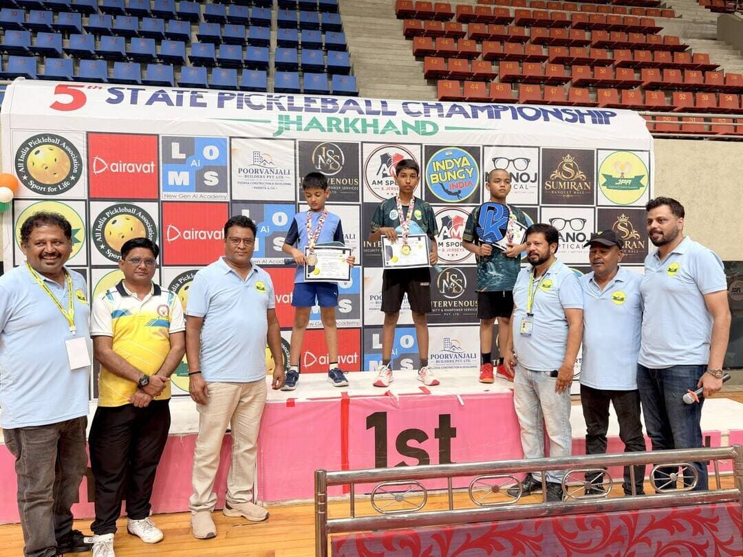 राज्य स्तरीय पिकलबॉल प्रतियोगिता में ग्रिजली विद्यालय का शानदार प्रदर्शन, चार पदक जीते, स्वर्ण, रजत एवं कांस्य पदकों के साथ तीन खिलाड़ियों का राष्ट्रीय पिकलबॉल चैंपियनशिप के लिए चयन <nis:link nis:type=tag nis:id=grizzly nis:value=grizzly nis:enabled=true nis:link/> <nis:link nis:type=tag nis:id=koderma nis:value=koderma nis:enabled=true nis:link/> <nis:link nis:type=tag nis:id=pickleball nis:value=pickleball nis:enabled=true nis:link/>
