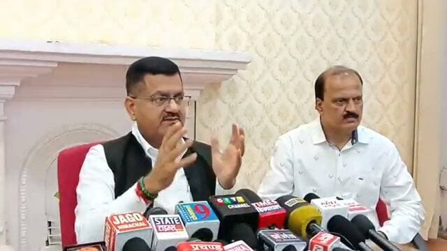 शिमला: हिमाचल प्रदेश राज्य प्रदूषण नियंत्रण बोर्ड की सचिवालय में प्रेस वार्ता
प्रदूषण और पर्यावरण को लेकर क्या बोले अधिकारी? देखिए पूरी प्रेस वार्ता में क्या कहा…