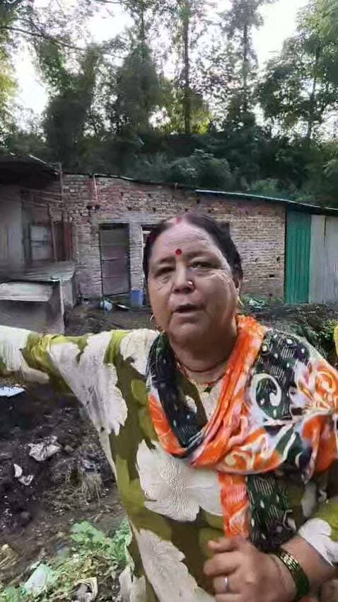 श्रीनगर की एक निजी गौशाला में हाई वोल्टेज हंगामा, स्थानीय महिलाओं ने लगाए अनियमितताओं के गंभीर आरोप, अतिक्रमण गंदगी गौवंशों को रोड पर छोड़ने जैसे गंभीर आरोप, जंगल को लेकर भी महिलाएं आमने सामने
