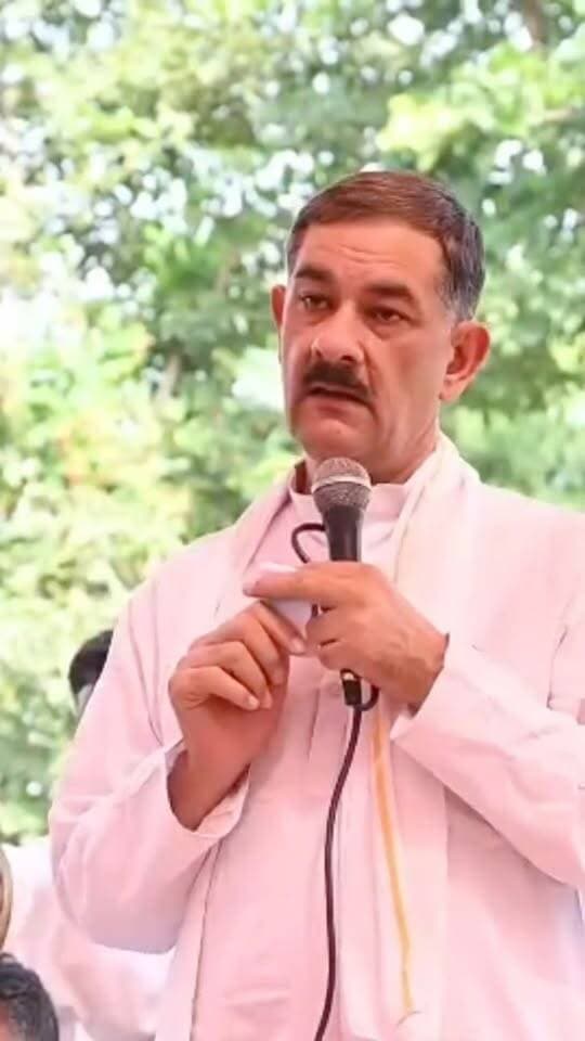 भंवर जितेंद्र सिंह का बड़ा बयान: ‘चुनाव में तानाशाही करने वाले अधिकारियों की तय होगी जवाबदेही, समय आने पर करेंगे कार्रवाई’
Tika Ram Jully Bhanwar Jitendra Singh Mahant Balaknath Yogi Bhupender Yadav BJP