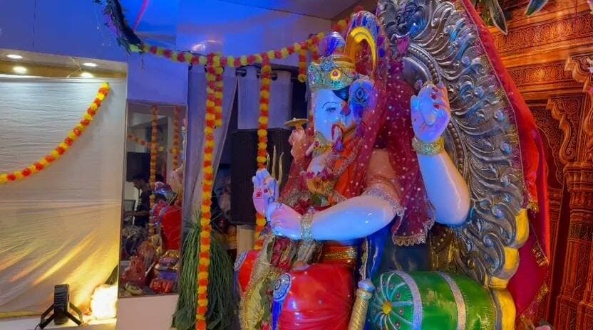 ऊं साई ज्वैलर्स घुमारवीं के दौरा गणेश उत्सव का भव्य आयोजन किया जा रहा है
