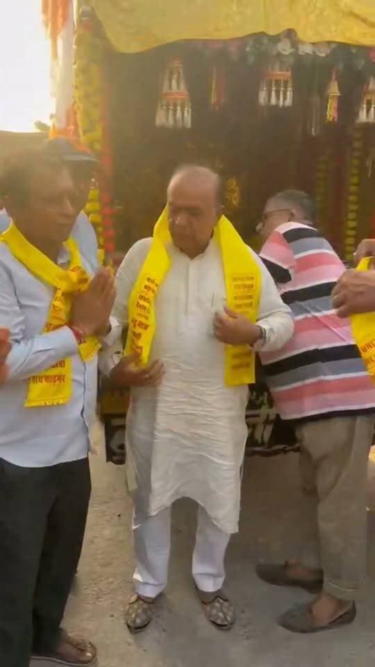पांच साल तक आपसी बात तक नहीं की....माजीसा के दरबार में पांच मिंट में दोस्ती.दमाराम माली व दीपक माली।
Mewaram Jain Swaroop Singh Khara Dr Priyanka Chaudhary Govind Singh Dotasra
