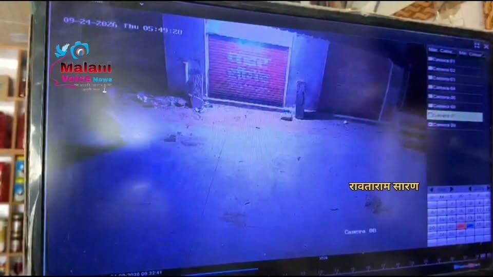 पूर्व-सरपंच को हनीट्रैप में फंसाने वाली महिला थाने से फरार:भागती का सीसीटीवी विडिया वायरल,कांधी की ढाणी की तरफ भागी रईया उर्फ रवीना Rajasthan Police Balotra Police