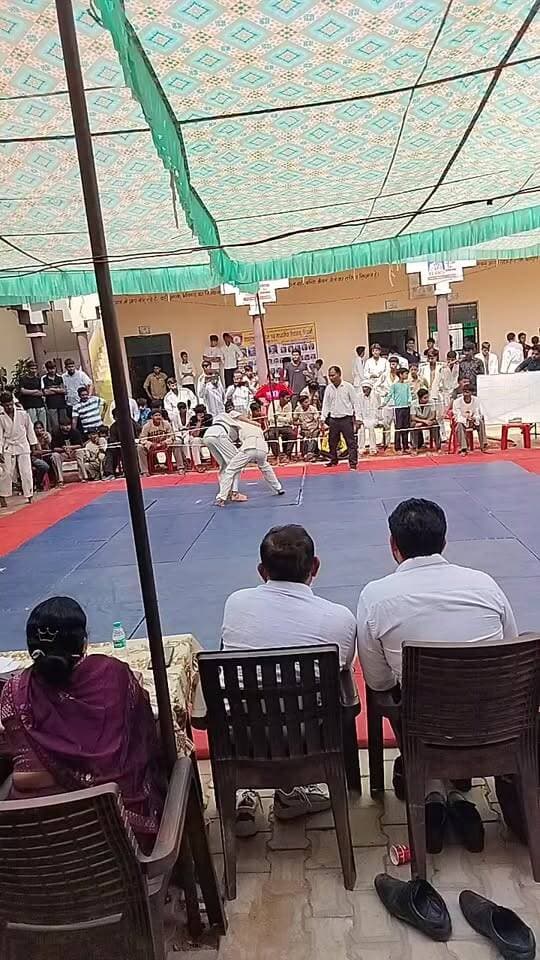 हनुमानगढ़ जिला स्तरीय जूडो प्रतियोगिता लाइव
17 वर्षीय और 19 वर्षीय धमाकेदार मैच