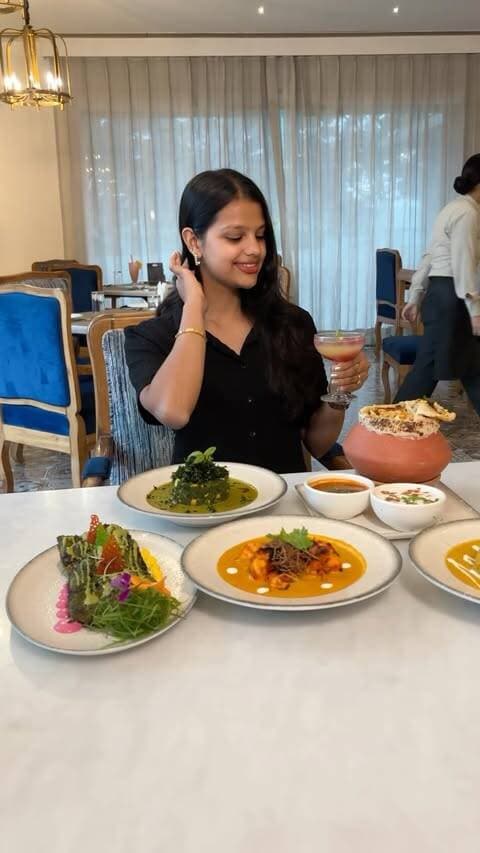 If you’re looking for a place that serves healthy food without compromising on taste, this is it!
Loved the food, the ambience, and especially the Avocado Bhel & Quinoa Salad. Definitely worth a visit!
📍Le Amritam - Dine & Mime, Dehradun.
.
.
#instagram #reels #healthyfood #newmenu #finediningexperience
