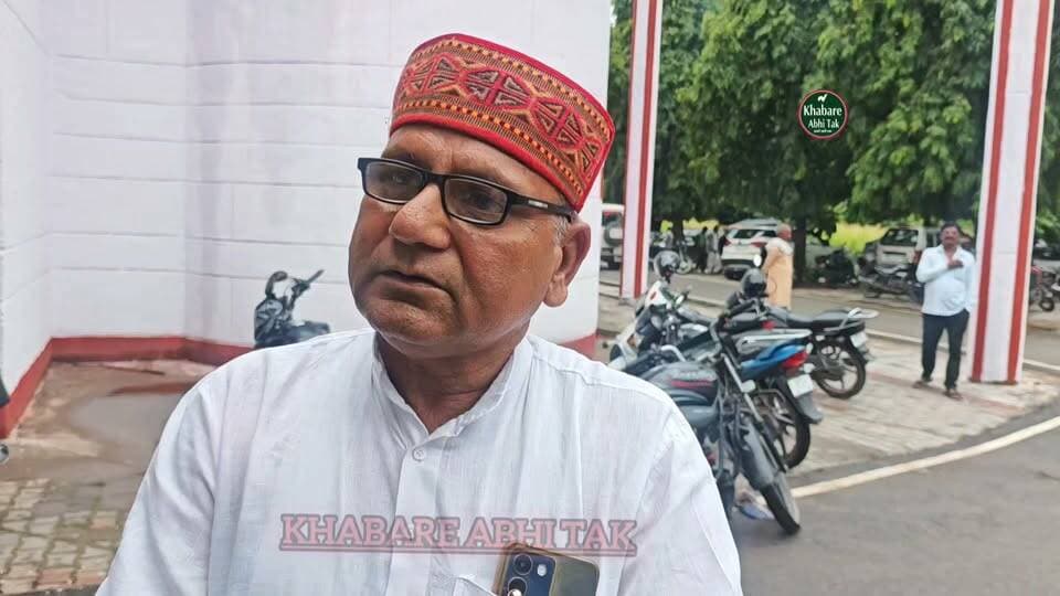 ₹2 लाख रंगदारी मांगने के आरोप के बाद नरेंद्र सिंह सिसोदिया बोले- ‘मुझे कोई खरीद नहीं सकता’
#मऊ #खबरेंअभीतक #KhabareAbhiTak #नरेंद्रसिंहसिसोदिया