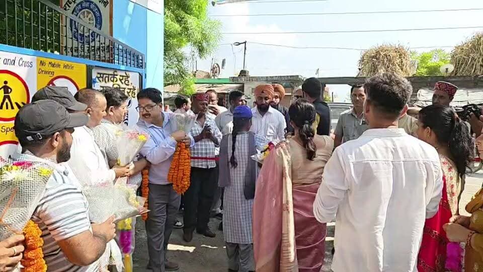 मानपुर देवड़ा में जिला स्तरीय अंडर-19 छात्रा खेलकूद प्रतियोगिता संपन्न
मुख्यातिथि गुरदीप सिंह गैरी, विशेष अतिथि राहुल चौधरी और चरणजीत सिंह जोगा का भव्य स्वागत