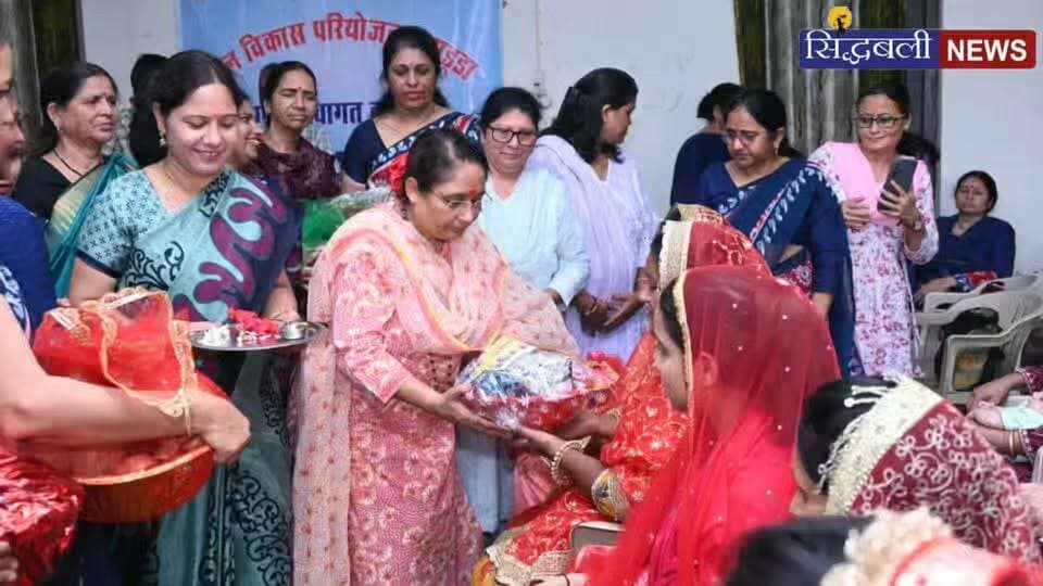 कोटद्वार में आयोजित महिला एवं बाल पोषण मेला में विधानसभा अध्यक्ष ऋतु खंडूड़ी भूषण ने गर्भवती महिलाओं की गोदभराई की, नवजात बच्चों का कराया अन्नप्राशन।
#news #uttrakhand #tranding #kotdwar
