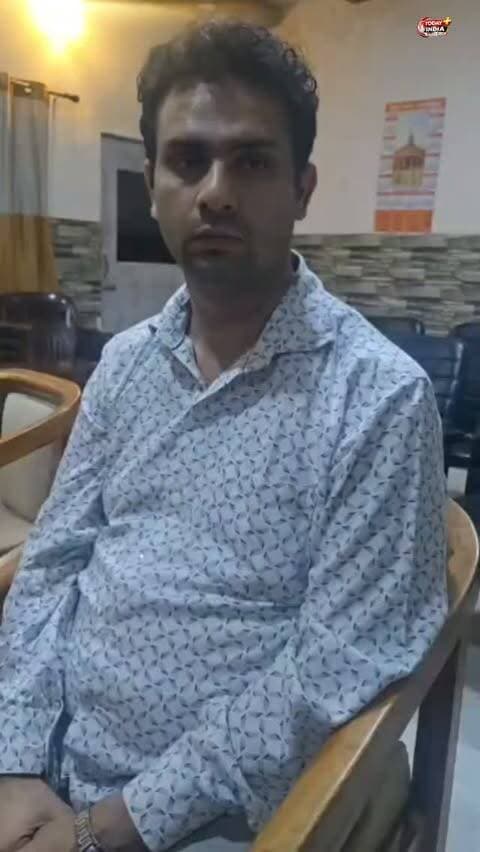 कानपुर स्पेशल: सुनिए, कलयुगी बेटे पर पिता की हत्या की साजिश रचने का आरोप—पूरी घटना का जुबानी खुलासा!
कल्याणपुर के विनीत मिनोचा हत्याकांड में पुलिस ने बेटे सुव्रत मिनोचा को गिरफ्तार किया है।
पुलिस के मुताबिक, सुव्रत ने विशाल गौतम और राजकिशोर के जरिए हत्या की साजिश रची थी।
डुप्लीकेट चाबी बनवाकर घर में दाखिल होने की योजना बनाई गई थी।
जांच में सीसीटीवी, सीडीआर और वैज्ञानिक साक्ष्यों से अहम सुराग मिले।
देखिए पूरी घटना का जुबानी खुलासा और जानिए पुलिस जांच में क्या-क्या सामने आया।
#UPPolice #KanpurPolice #Kanpur #newarrivals #CrimeNews