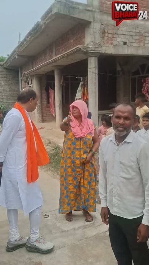 कीचड़ मुक्त अभियान के अंतर्गत पूर्व विधायक राकेश सिंह ने सुनी लोगों की समस्या
वीडियो हुआ सोशल मीडिया में वायरल
#voicebharat24 #फतेहपुर #रायबरेली #लखनऊ #Harchandpur reelsvideoシ RakeshSingh