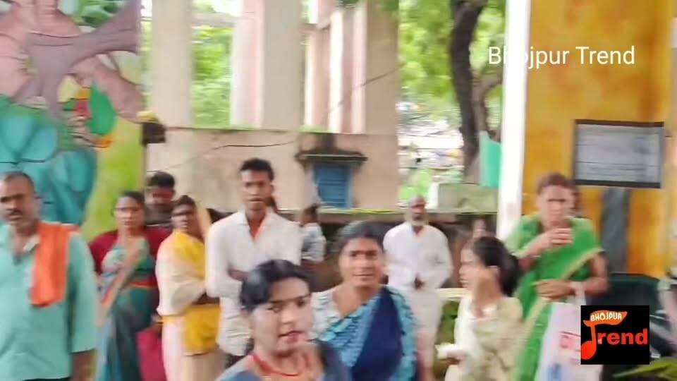 आरा सदर अस्पताल में OPD बंद से हाहाकार, इलाज के लिए पहुंचे सैकड़ों मरीज घंटों भटकते रहे,!
बिना सूचना OPD पर लटका ताला, टोकन भी बंद; मरीजों की बढ़ी परेशानी