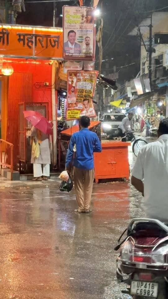 बारिश रोक सकती है दुनिया को 🚩 आस्था को नहीं 🙏
#jaihanumanji #viralpost #barabanki