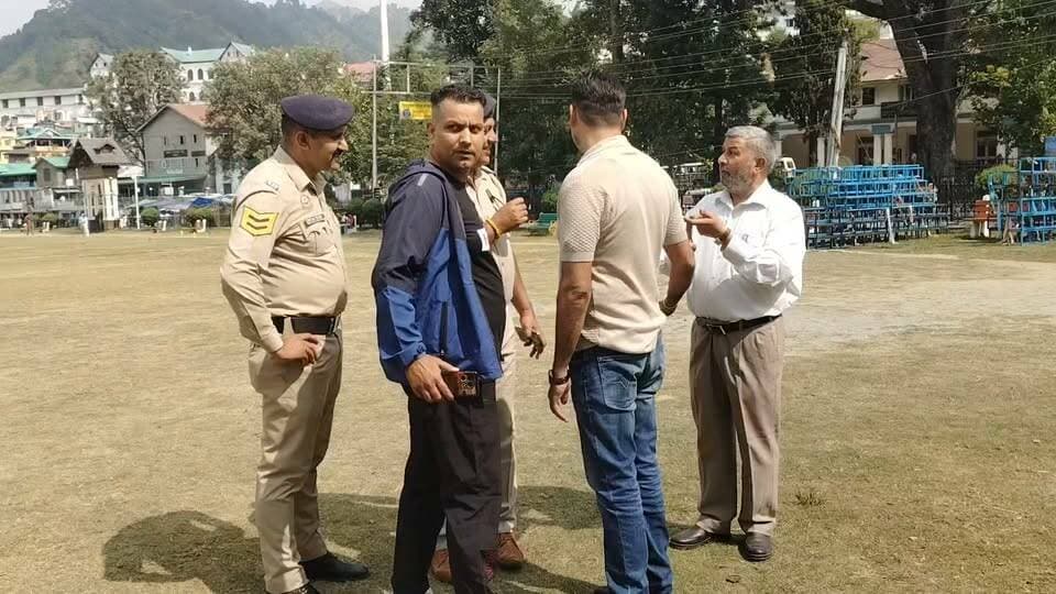 भाजपा नेता जय सिंह मेरी कोई व्यक्तिगत लड़ाई नहीं, ये गरीब की लड़ाई है ।
#highlight Himachal Times TV #ChambaNews #chamba