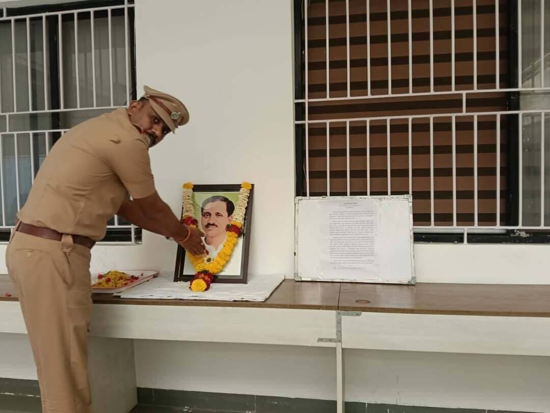 आज रोजी पोलीस आयुक्त कार्यालय येथे पंडित दीनदयाळ उपाध्याय यांची जयंती साजरी करण्यात आली.