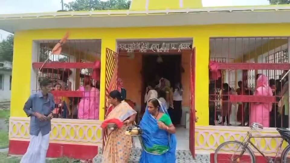अनंत चतुर्दशी पर मंदिरों में उमड़ी आस्था, 14 गांठ वाले अनंत सूत्र की रही धूम