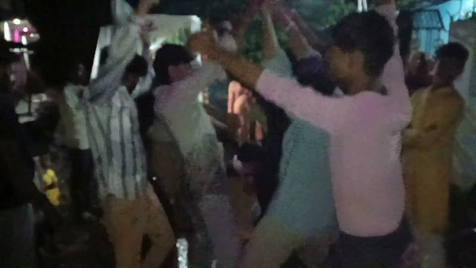 ग्राम पंचायत बरहटा गणेश विसर्जन से पूर्व गांव में जुलूस