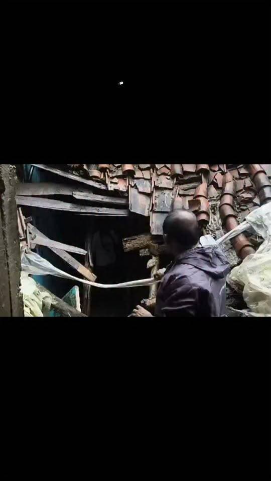 कटनी बारिश का कहर: भरभराकर गिरा कच्चा मकान, बाल-बाल बचा परिवार