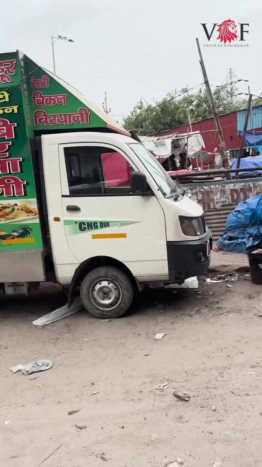 कूड़े के ढेर के सामने कैसी बिकेगी चिकेन बिरयानी?
#etamadpurpul
#garbage
#MCFC
#voiceoffaridabad
#Voiceoffreedom