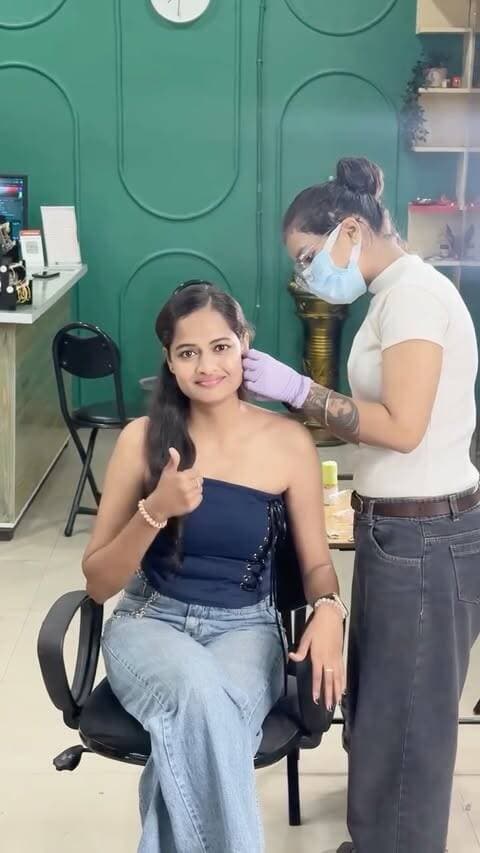 Finally… I did it! 🥹✨
That feminine urge to get a piercing finally won! 😂💖
Bhopal mein professional piercing aur tattoo options dhundhte-dhundhte I found Curves Studio, 10 No. Market — where piercings & tattoos are done with proper hygiene and aseptic methods.
And honestly, needle lagte time darr zyada tha… pain bas kuch seconds ka! 😭😂
But the final look? SO WORTH IT! 🥹✨
Agar aapke andar bhi woh baddie wali feminine urge jag rahi hai 👀, then maybe it’s your sign! 💅🏻
📍 carves Studio, 10 No. Market, Bhopal
#carvesstudio #Bhopal #piercinginbhopal #BhopalCreators #Piercing
BhopalPiercing TattooBhopal BodyPiercing FeminineUrge BhopalLifestyle