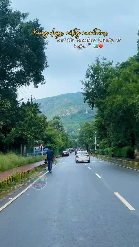 Rainy days, misty mountains, and the timeless beauty of Rajgir…🥰 #pyararajgir #rajgir #rain