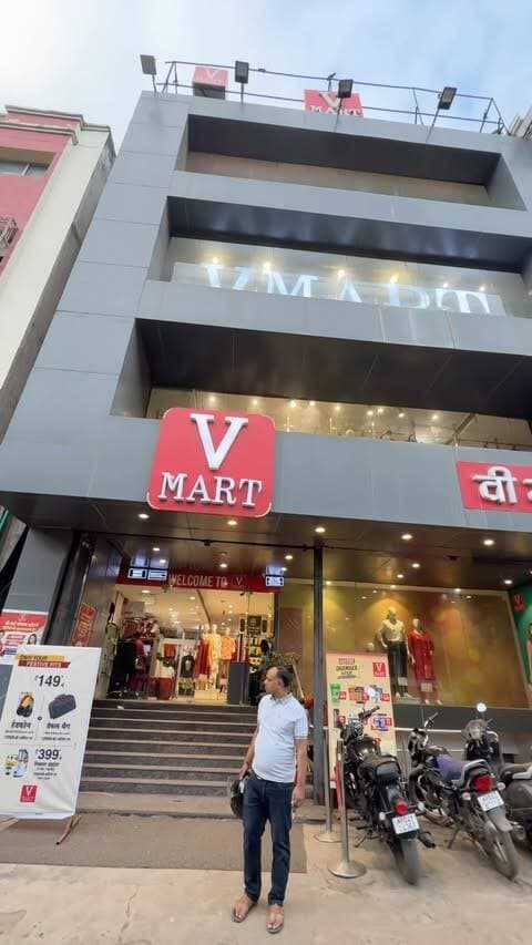Ek shopping trip… aur saath mein extra surprises! 🛍️👀
V-Mart Piplani mein shopping ke saath mil rahe hain amazing offers — Buy 1 Get 1 se lekar ₹149 mein Headphones/Duffle Bag aur ₹399 mein Mixer Grinder tak! 🔥
Ab shopping karni ho toh V-Mart Piplani ka plan banta hai! ❤️
#VMart #VMartPiplani #Bhopal #BhopalShopping #ShoppingOffers Buy1Get1 ShoppingDeals BhopalReels BhopalCreator ReelsIndia TrendingReels Shopping