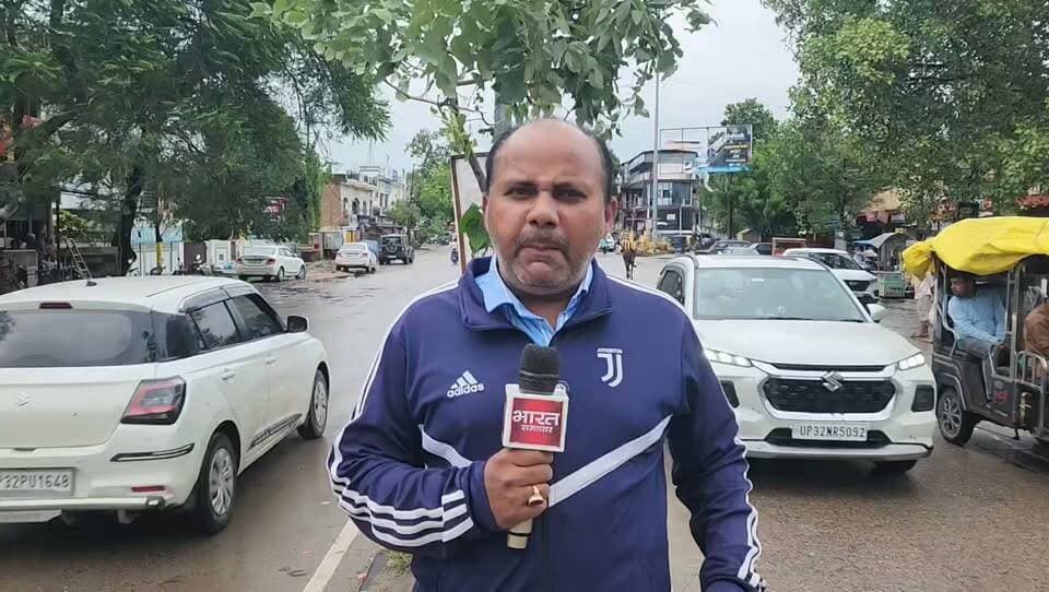 गोंडा में लगातार बारिश और तेज हवाओं से पटरी से उतरा जनजीवन