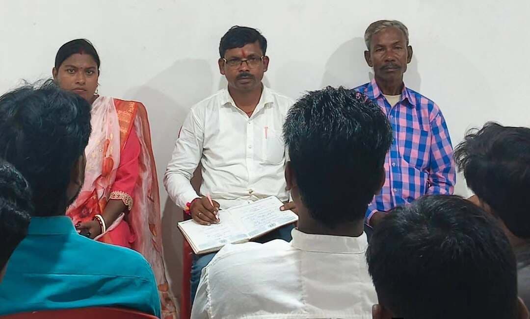 জয়পুর বিধান সভার ২নং মন্ডল বিজেপির শক্তিপ্রমুখ সাংগঠনিক বৈঠক জয়পুর ব্লকের ডুনুরডি মোড়ে বিধায়ক কার্য্যলয়ে।উপস্থিত এই মন্ডলের সভাপতি নগেন চন্দ্র গোপ সহ নেতৃত্ব।