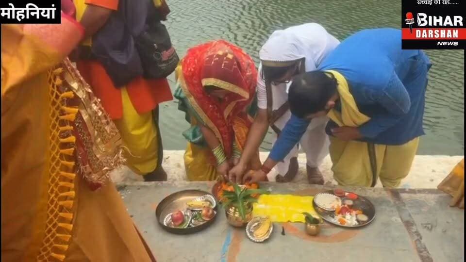 मथुरा से आए कथावाचकों द्वारा भागवत कथा का आयोजन, भव्य जलभरी यात्रा में उमड़ीं महिला श्रद्धालु