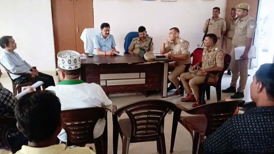 #ऑपरेशन क्लीन-2 के तहत #बलिया #पुलिस की कार्रवाई:
लावारिश वाहनों के निस्तारण को लेकर बलिया पुलिस का अभियान जारी, गड़वार थाने में 6 मोटरसाइकिलों की पारदर्शी नीलामी से राजस्व प्राप्ति
#followerseveryone #nonfollowersviewers
#OperationClean2
#BalliaPolice #GarwarPolice
#VehicleAuction #BalliaNews
