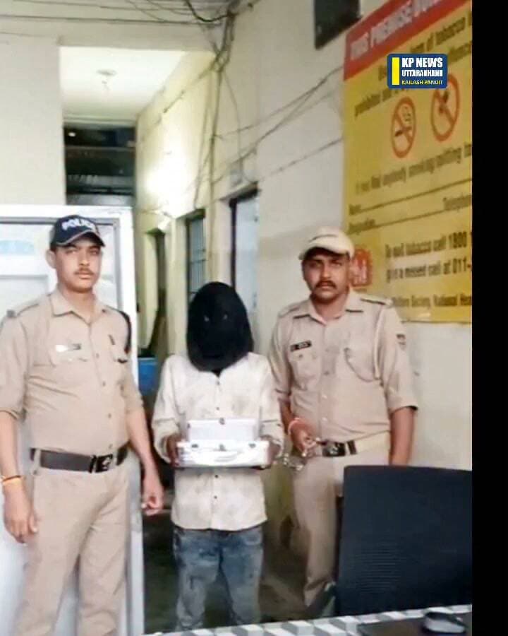 ट्रांसिट कैंप पुलिस के हत्थे चढ़ गया शातिर तेरे मोबाइल चोर......mor
#uttarakhandpolic #LocalNews
#kichha #रुद्रपुर