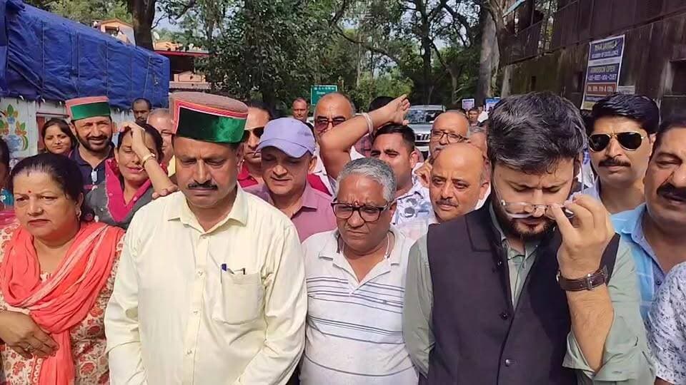 जसवां:प्रागपुर- परागपुर को मिला अपना एसडीएम ,निशांत कुमार ने आज सम्भाला कार्यभार
**कांग्रेस नेता सुरिंदर मनकोटिया की अध्यक्षता में आयोजित किया गया कार्यक्रम