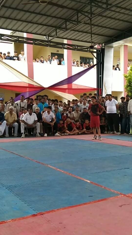 शिवपुर,:- कबड्डी फाइनल मुकाबला पांवटा ब्लॉक वर्सेज संगडाह ब्लॉक के बीच शुरू