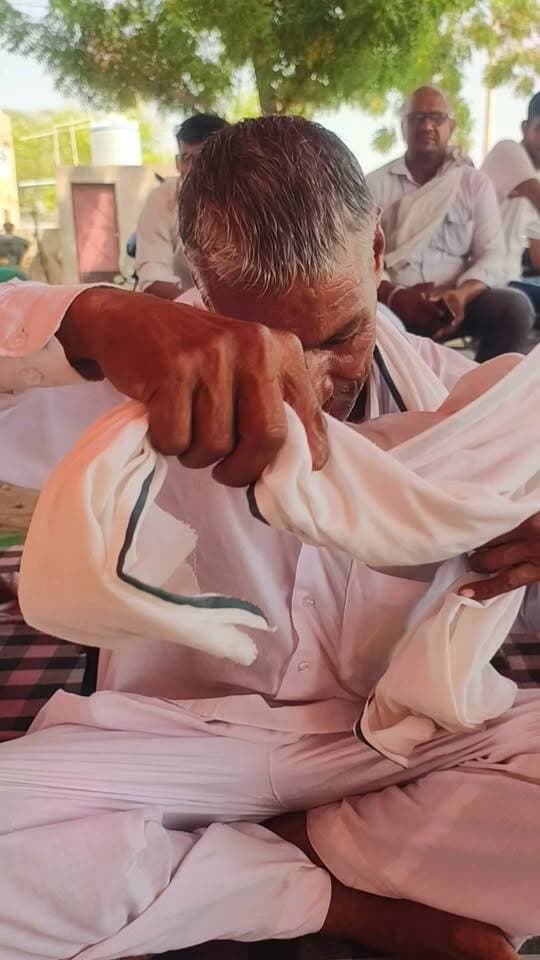 दंतौर धरने पर मोहन जी
#किसान #आंदोलन #घड़साना #अनूपगढ़ #खाजूवाला