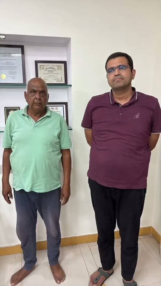 Udaipur एसीबी ने 2 करोड़ की रिश्वत मामले में SOG के एडिशनल SP मुकेश कुमार सोनी को और दलाल सज्जन सिंह जैन को पकड़ा था।#rajdhani_khabar #viralvideos #udaipur #udaipurpolice #rajdhani_ख़बर