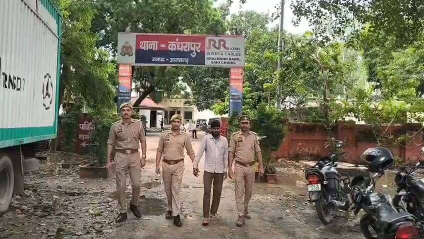 सात वर्षीय बच्ची संग छेड़खानी व पॉक्सो एक्ट में वांछित आरोपी गिरफ्तार
आजमगढ़
https://abckhabar.in/?p=8582