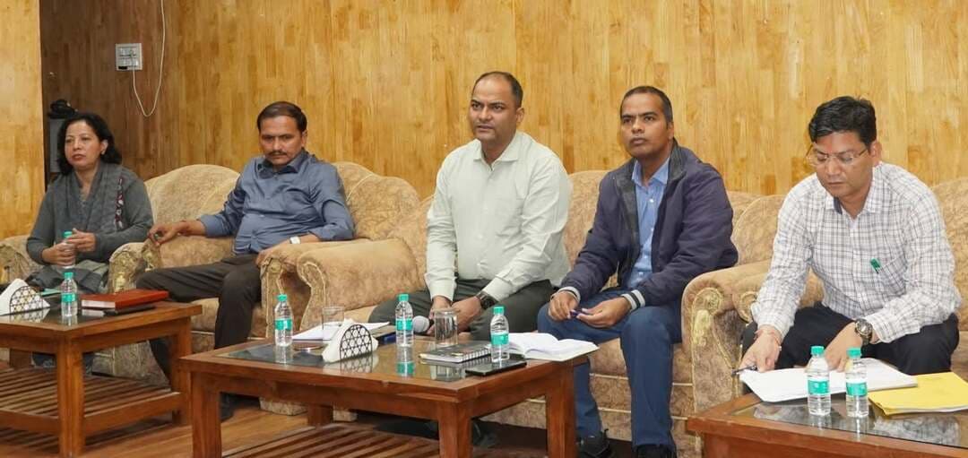 बनबसा में 4 अक्टूबर को कैबिनेट बैठक, तैयारियों को लेकर प्रशासन ने कसी कमर https://champawatkhabar.com/administration-geared-up-for-preparations-for-cabinet-meeting-on-october-4-in-banbasa/
