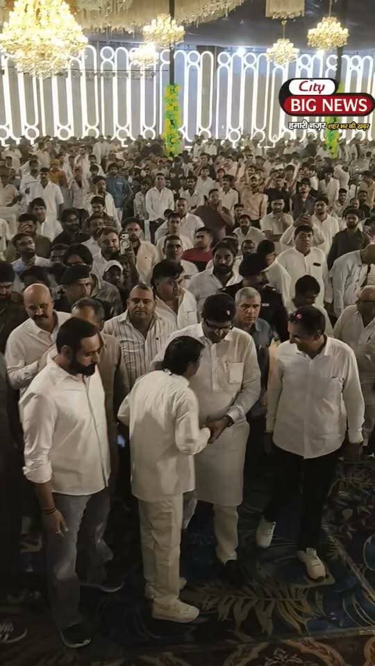 कभी थे कुलदीप बिश्नोई के खास, अब दुष्यंत के साथ खड़े!
हजारों समर्थकों के साथ JJP में शामिल हुए बबलू खटाना, आखिर क्यों बदला सियासी ठिकाना?
#Hisar #KuldeepBishnoi #DushyantChautala #BabluKhatana #citybignews
Kuldeep Bishnoi Kuldeep Bishnoi Army Dushyant Chautala