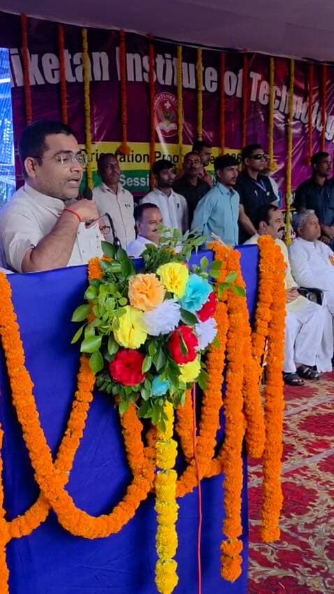 SNIT ओरिएंटेशन कार्यक्रम में पहुचें
श्याम शुंदर शरण राष्ट्रीय प्रवक्ता हम सेक्युलर पार्टी
#SNITGaya #bdbiharjharkhand