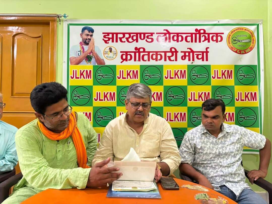 "गोड्डा में सुबह-शाम डेमू का इंतज़ार: कारोबारियों और मज़दूरों की उम्मीदों को पंख देंगे परिमल ठाकुर के सुझाव"
#shorts #reels