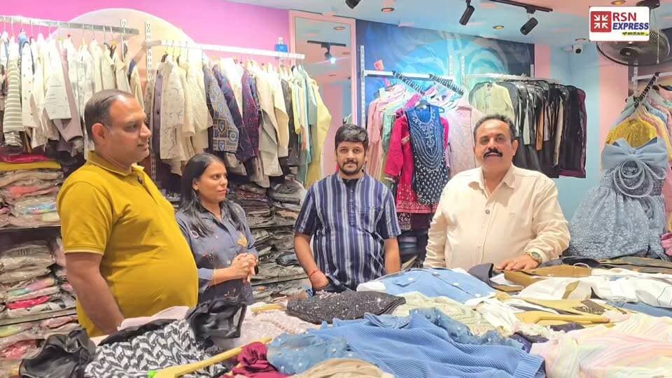👗👕 अपने बच्चों को नई और शानदार ड्रेस दिलाने का मन है? 😍
तो यह वीडियो जरूर देखें! 🔥
बच्चों के लिए एक से बढ़कर एक स्टाइलिश डिजाइन, शानदार क्वालिटी और खूबसूरत पार्टी वियर ड्रेसेस—वो भी आपके बजट में! ❤️
💰 पार्टी वियर ड्रेस की रेंज:
₹500 | ₹1000 | ₹1500 | ₹2000
कम बजट में बच्चों को दीजिए शानदार पार्टी लुक! ✨👗🕺
🎥 वीडियो पूरा जरूर देखें—हो सकता है आपके बच्चे की पसंदीदा ड्रेस यहीं मिल जाए! 😍
Address
Basement, SCF 86, Urban Estate II, Hisar
Phone number 9416190999