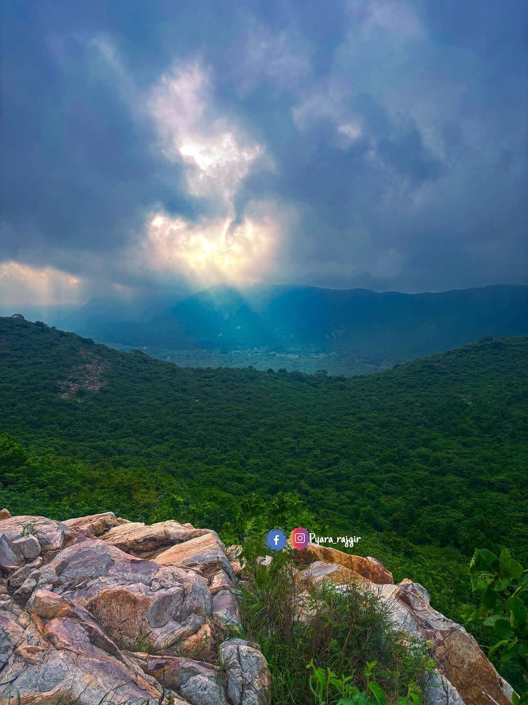 अपना प्यारा राजगीर..🥰 #pyararajgir #rajgir